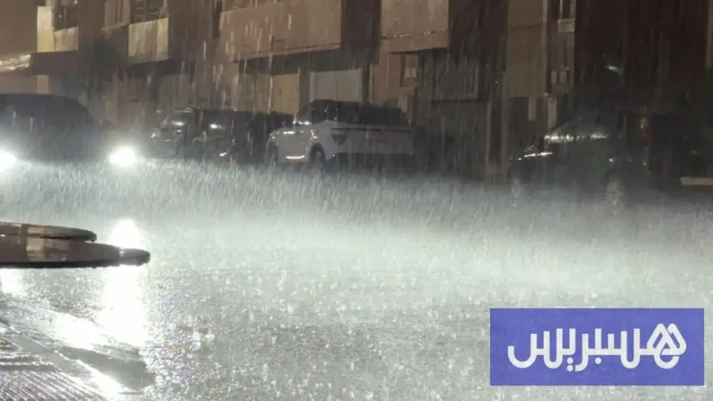 هيئة الأرصاد الجوية تحذر من اقتراب زخات رعدية على عدة مناطق متفرقة